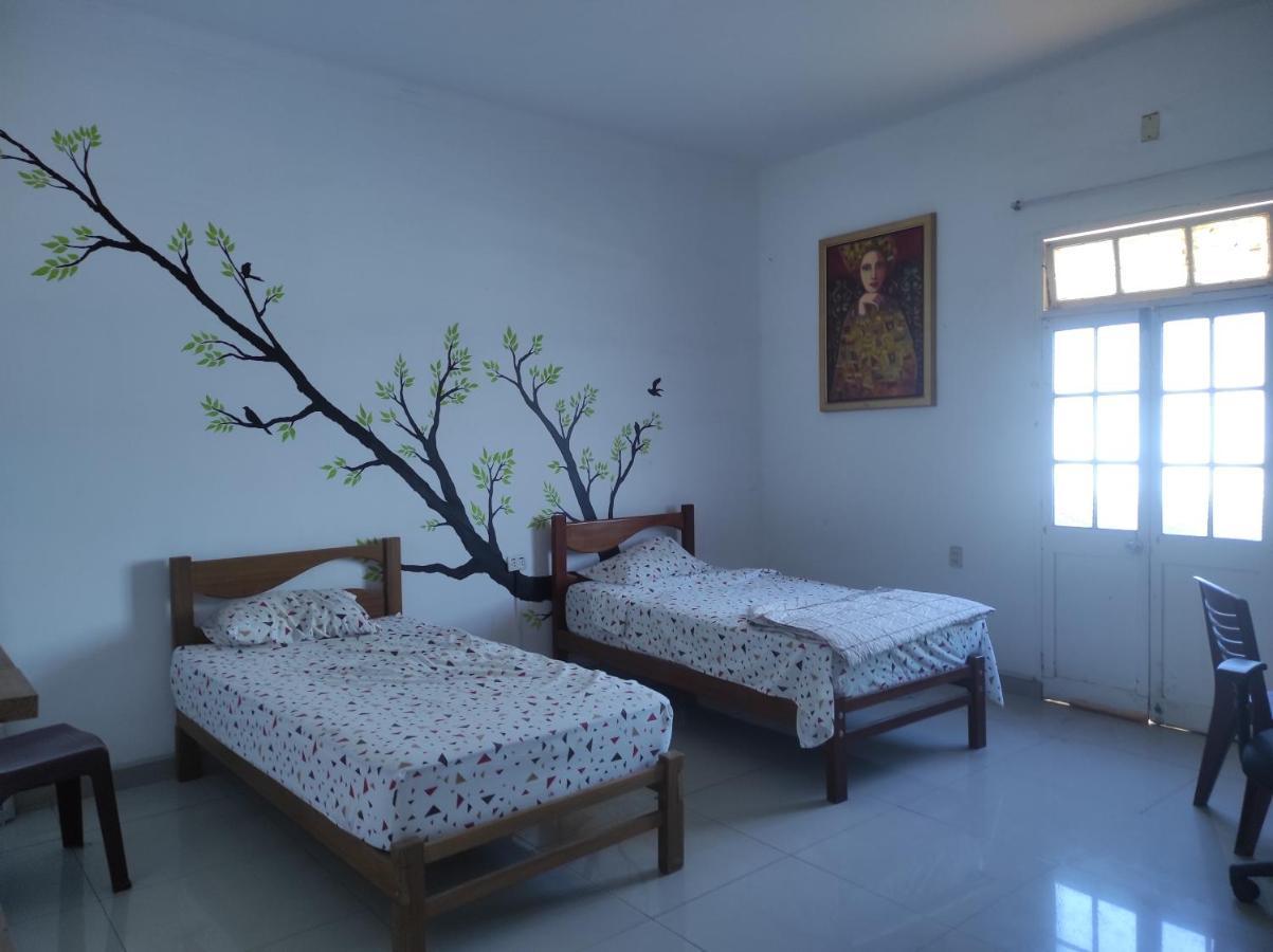 טרוחיו 717 Pizarro Guesthouse מראה חיצוני תמונה