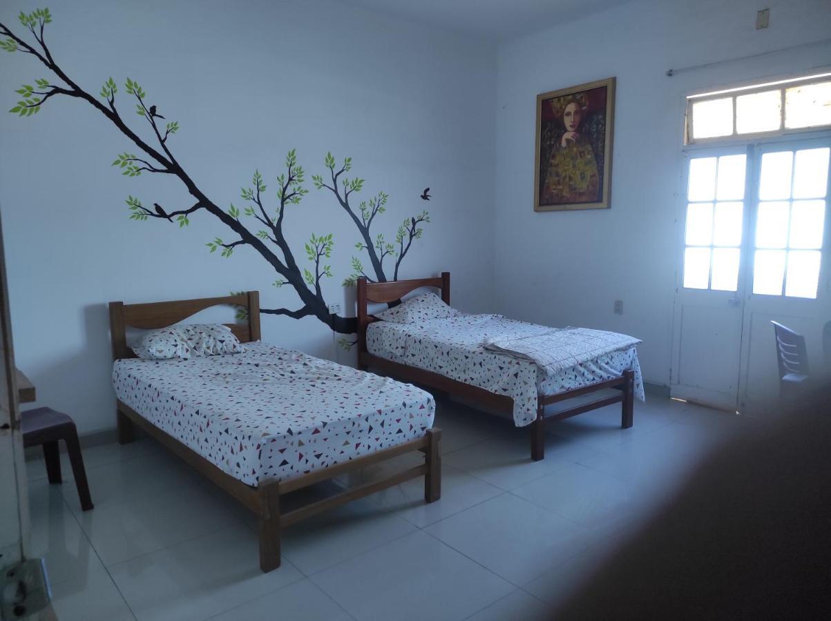 טרוחיו 717 Pizarro Guesthouse מראה חיצוני תמונה