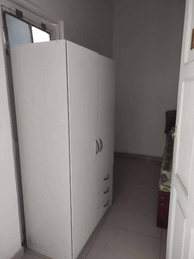 טרוחיו 717 Pizarro Guesthouse מראה חיצוני תמונה